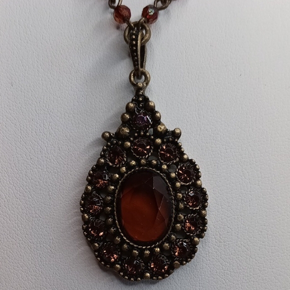 Avon Topaz Color Teardrop Pendant Necklace 2009 - Picture 2 of 6